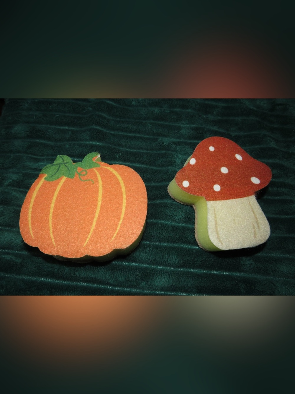 2 pack Fall Sponges - Picture 3 of 4